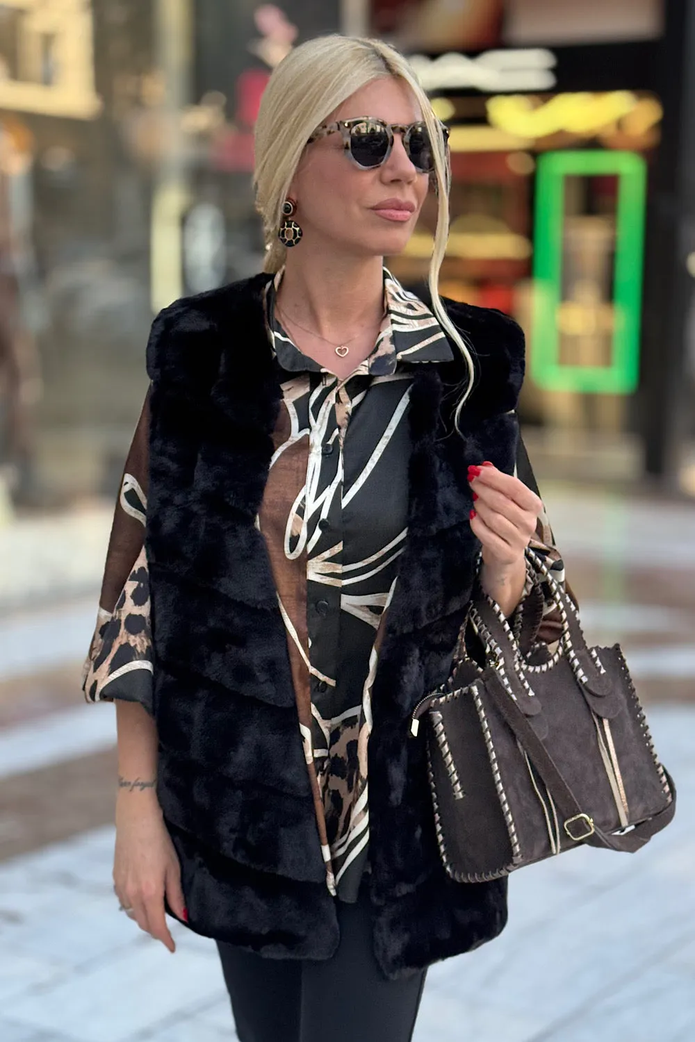 ΓΙΛΕΚΟ FAUX FUR ΜΕ ΤΣΕΠΕΣ