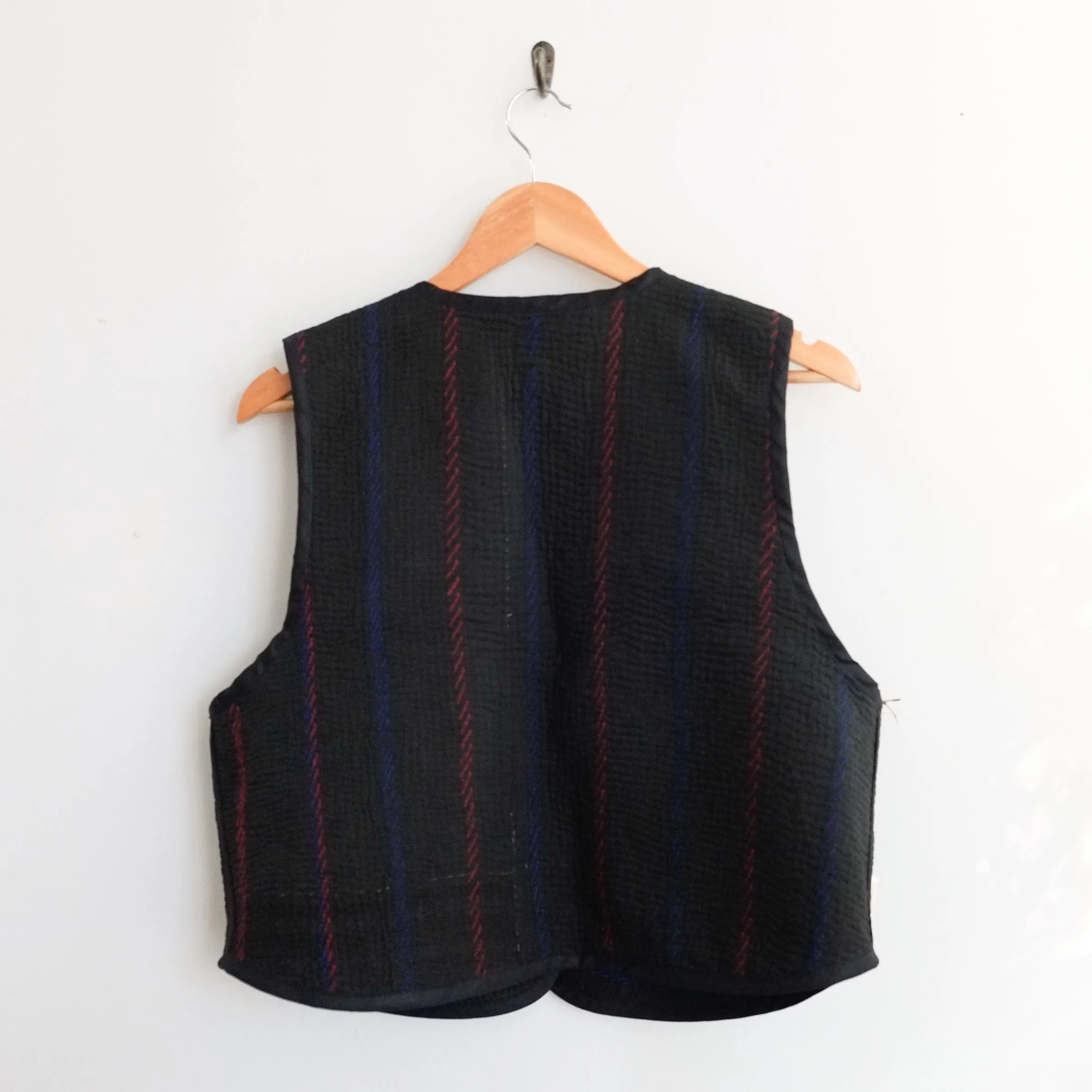 Amelia Sleeve Vest Black with Red and Blue Embroidery XL099