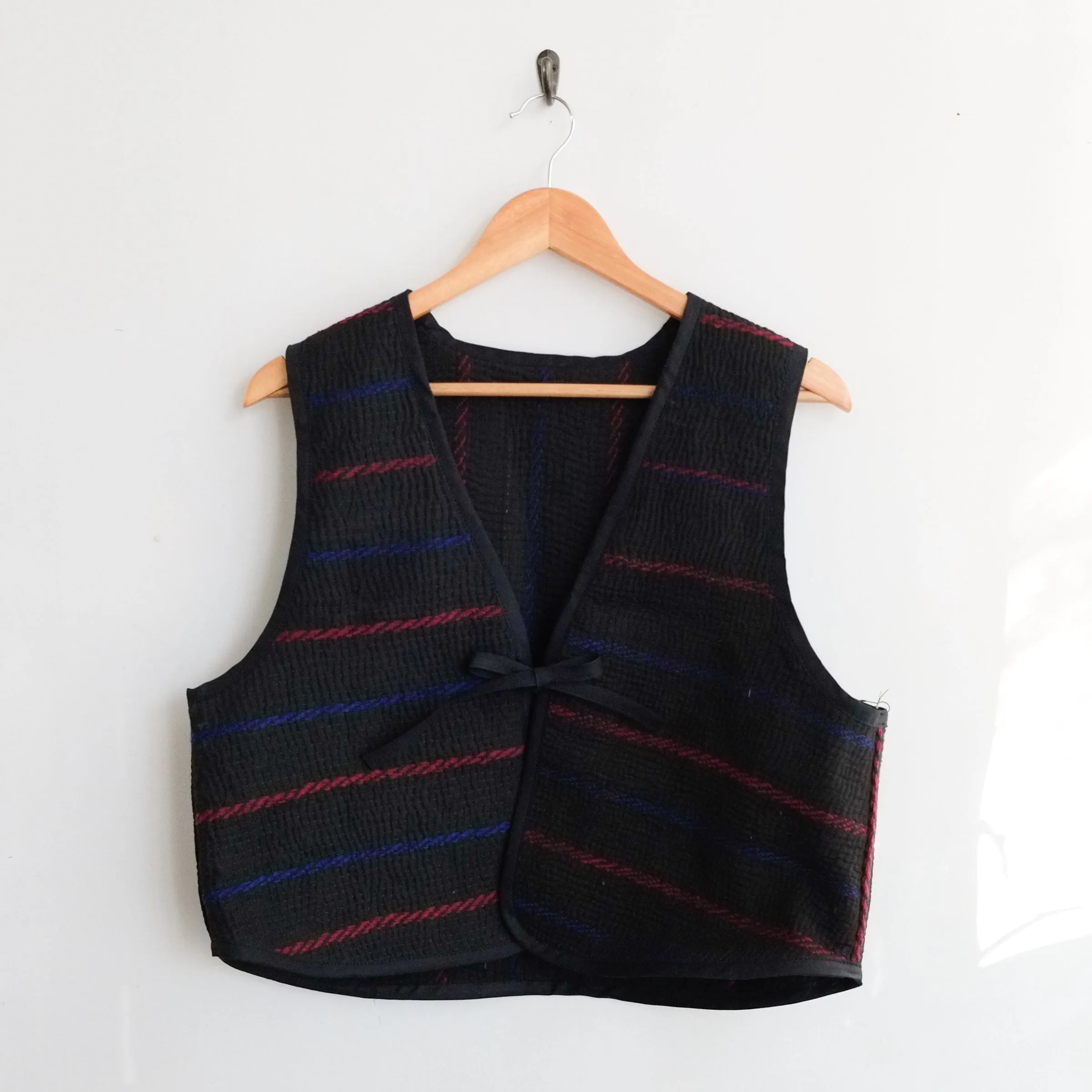 Amelia Sleeve Vest Black with Red and Blue Embroidery XL099