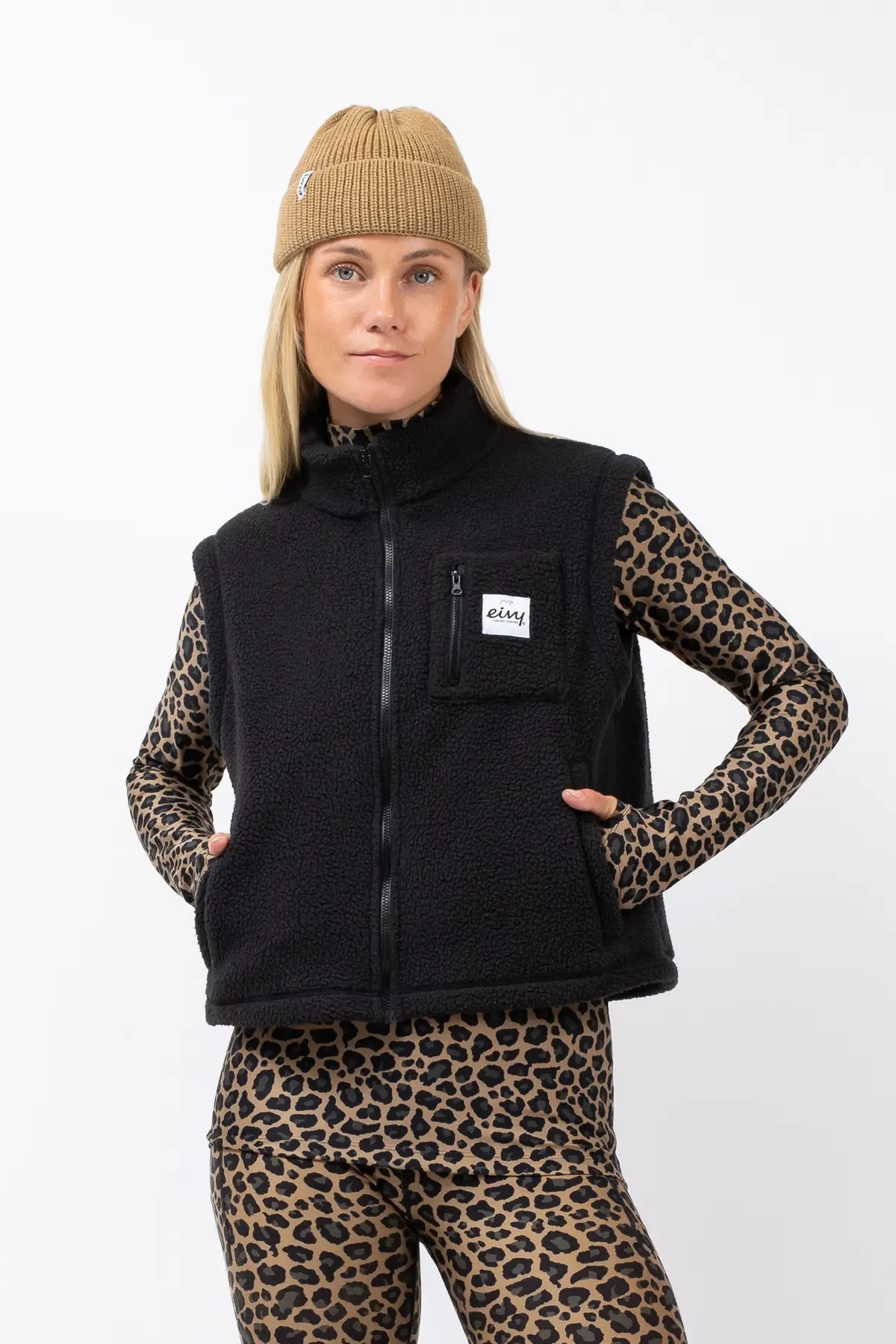 BOXY SHERPA VEST