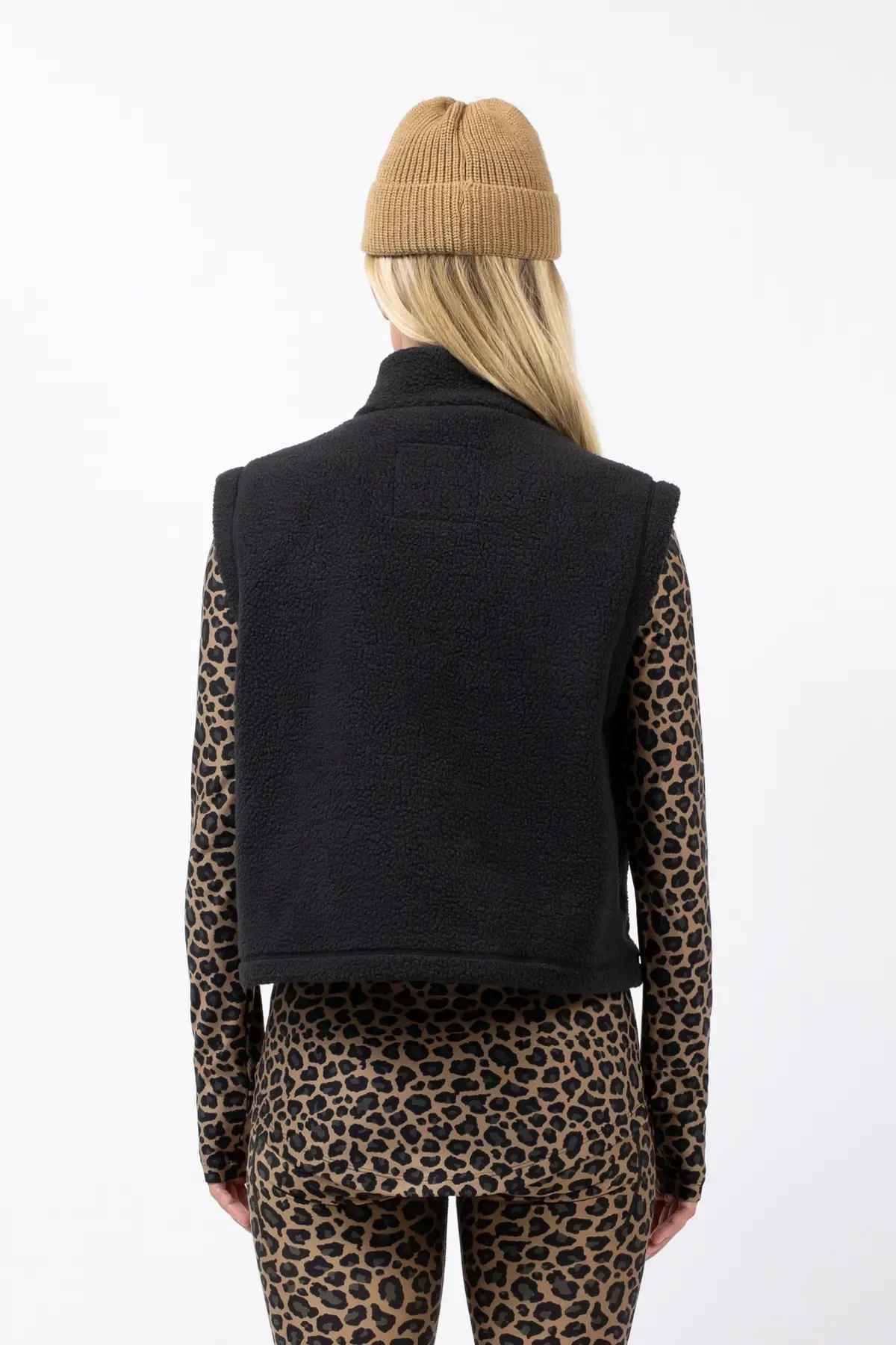 BOXY SHERPA VEST