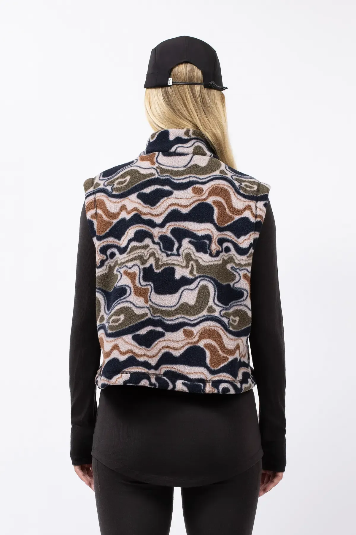 BOXY SHERPA VEST