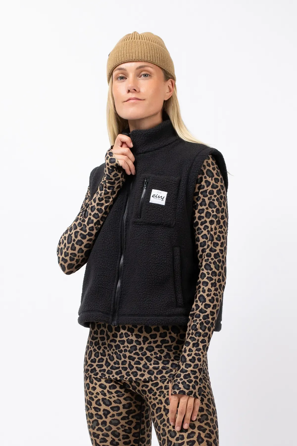 BOXY SHERPA VEST