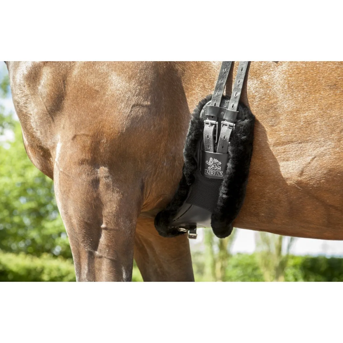 LeMieux Lambswool Anatomic Girth Cover
