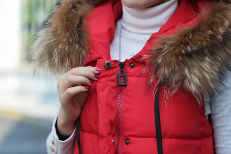 Long Winter Women's Vest With Fur Collar